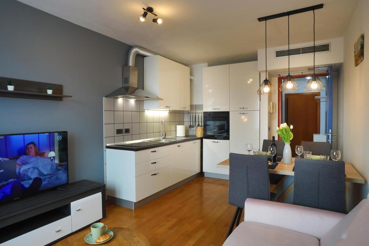 Apartment Moon Rovinj Exterior foto